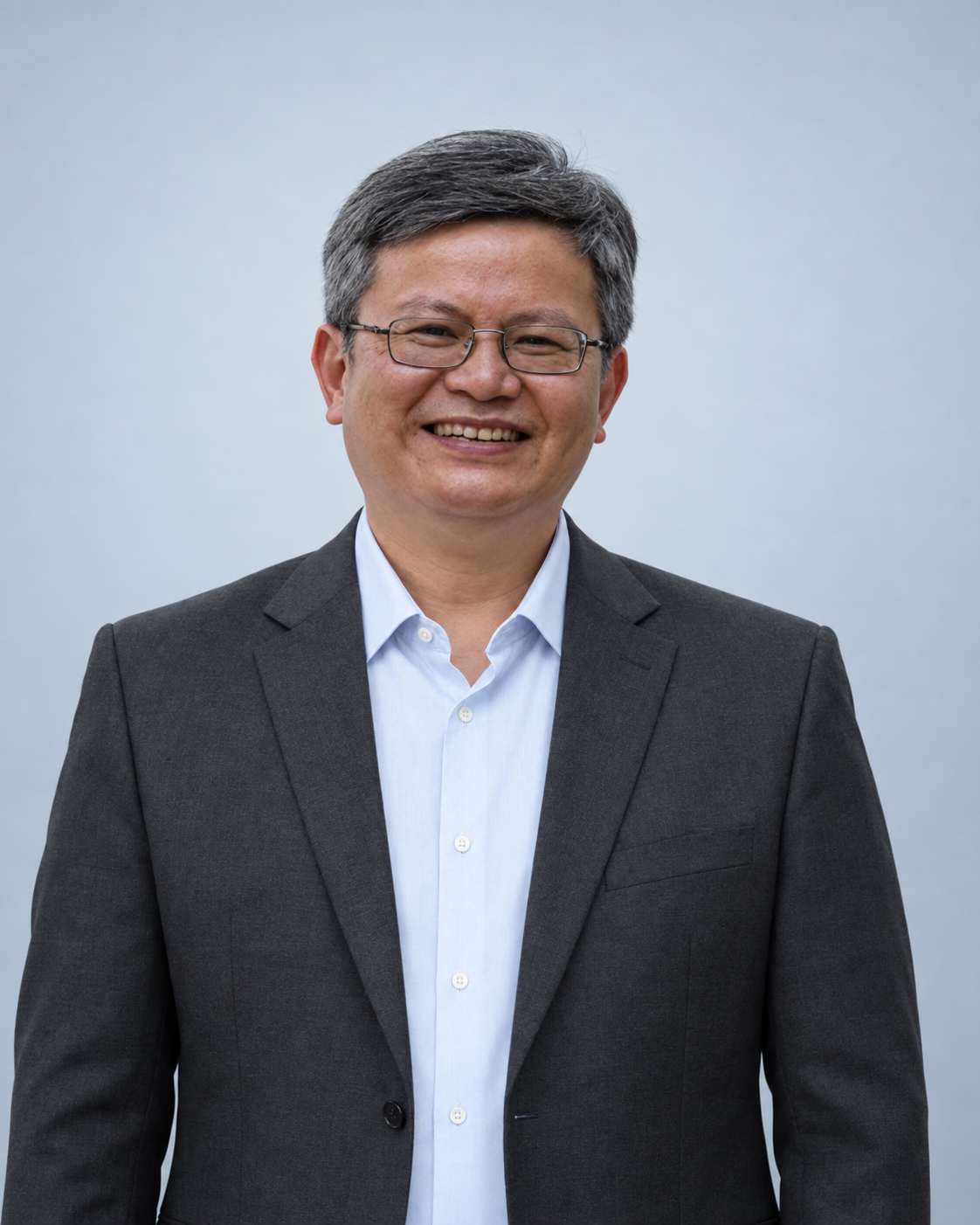 何勇,华文总顾问